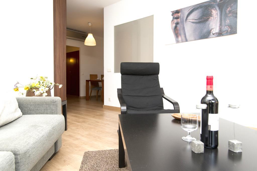 Apartment Bright Sagrada Familia บาร์เซโลนา ภายนอก รูปภาพ